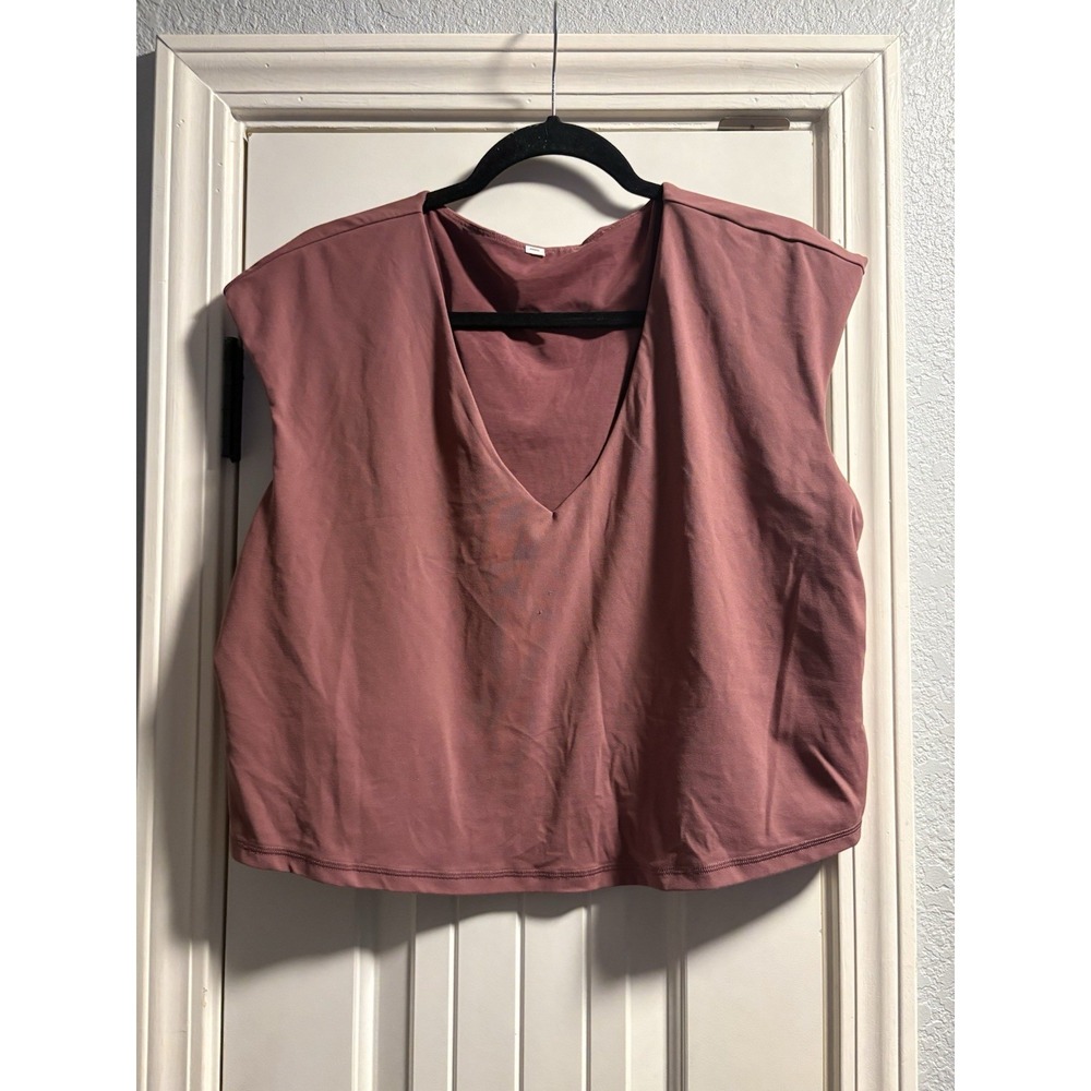 Athleta V-Neck Crop Top Tank Women Large Mauve Rose Built-In Bra Activewear